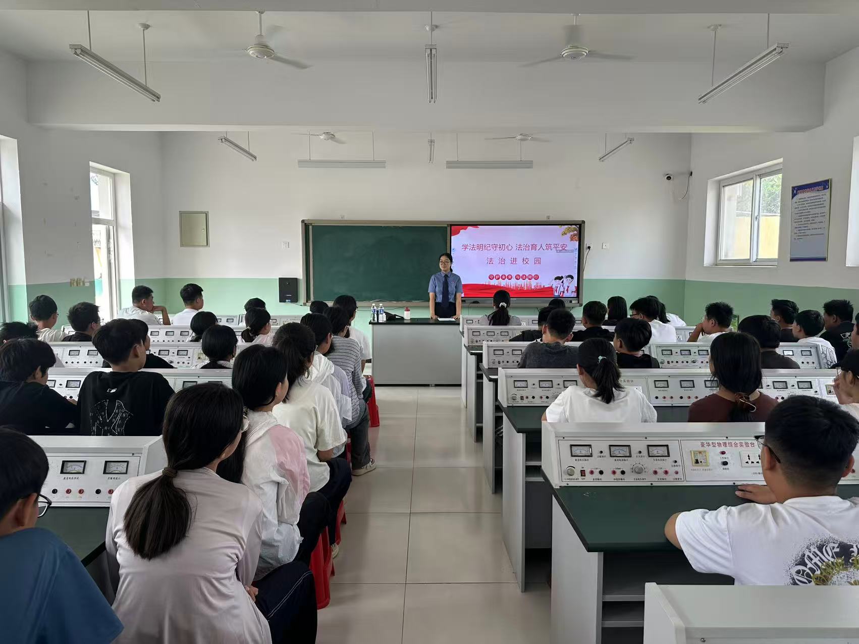 北曹中学.jpg